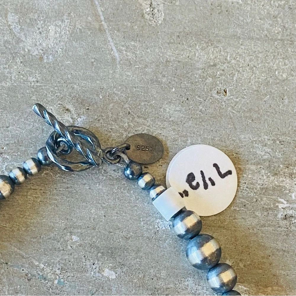 ♥️ Native Strung ♥️ Sterling Silver & 18k Gold Plated Machine Pearls Bracelet - Picture 7 of 11